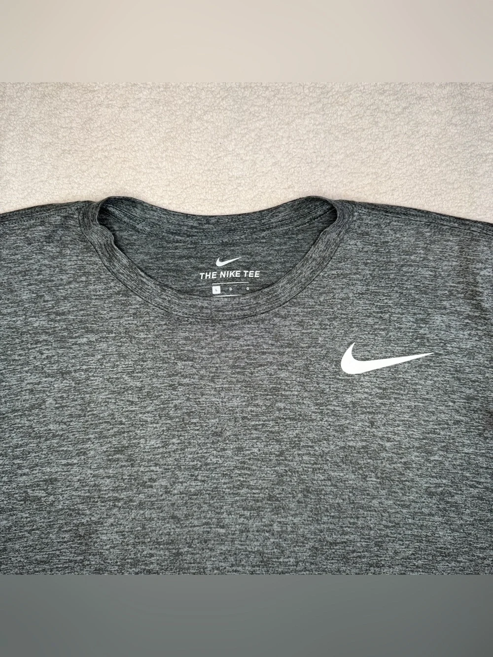 Nike Mens Size Large Dri-FIT Training T-Shirt Gray Short Sleeve Athletic